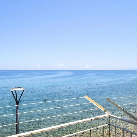 Beautiful In Marina Di Caronia *